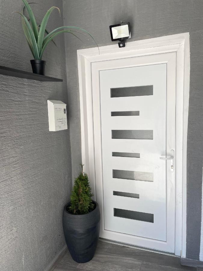 Apartman S M4 With The View Кали Екстериор снимка