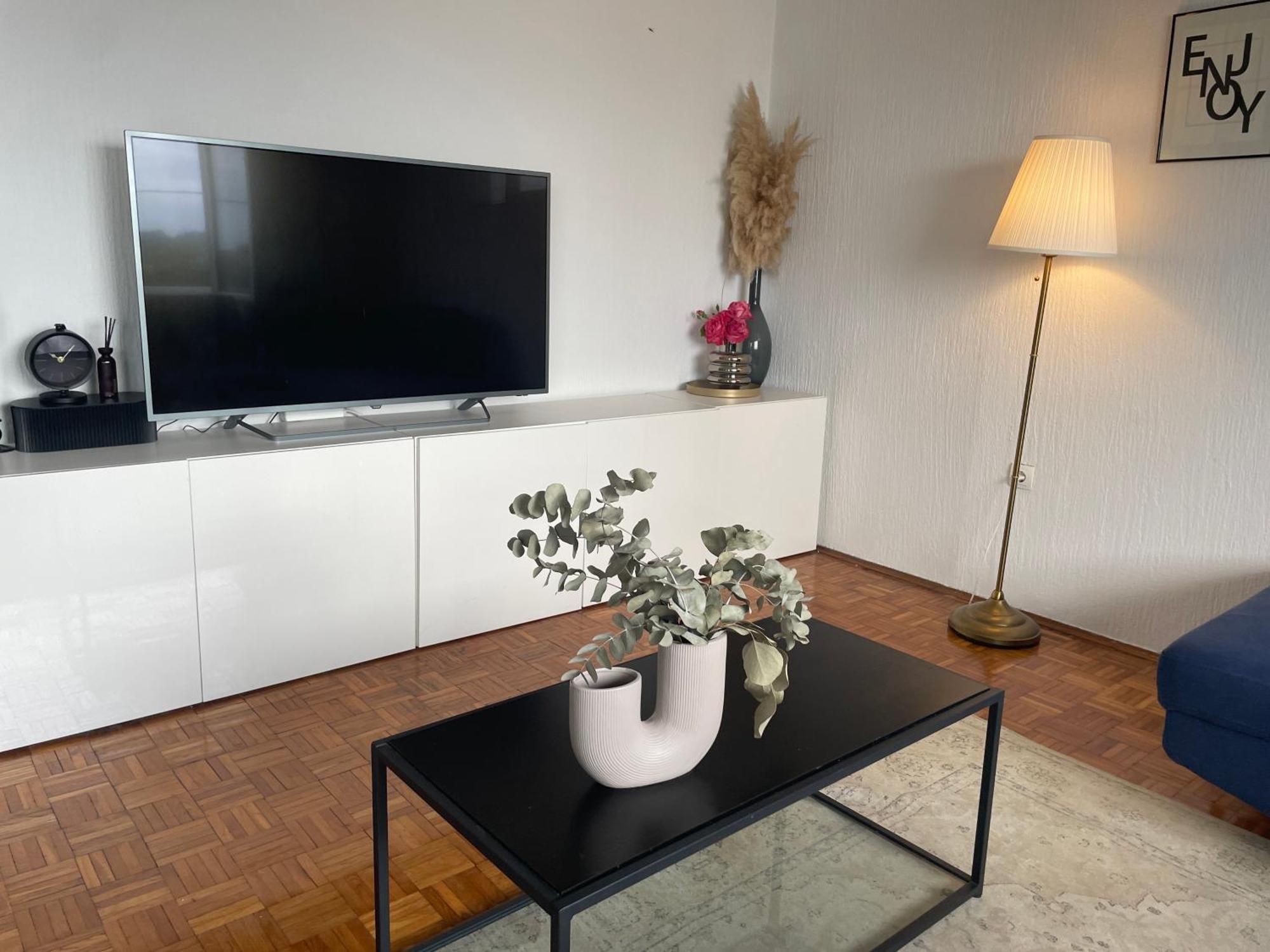 Apartman S M4 With The View Кали Екстериор снимка