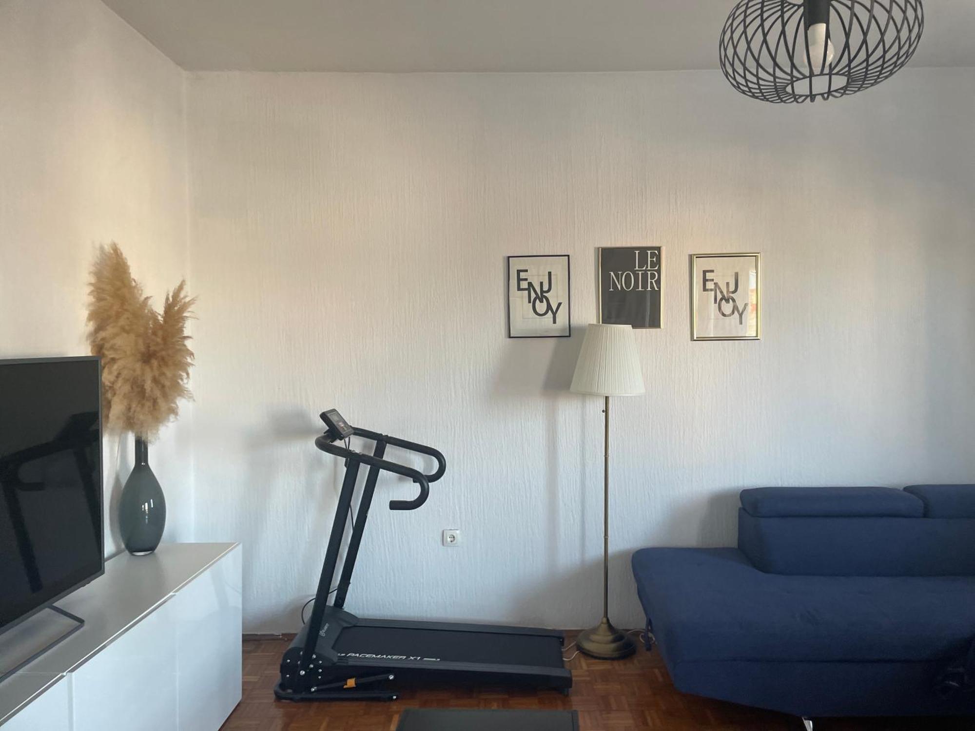 Apartman S M4 With The View Кали Екстериор снимка