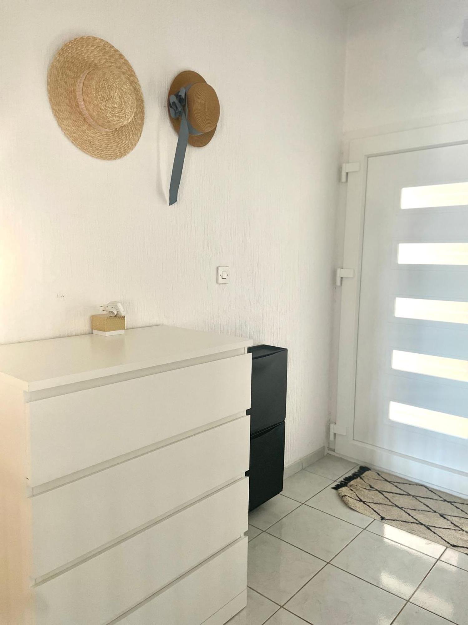 Apartman S M4 With The View Кали Екстериор снимка